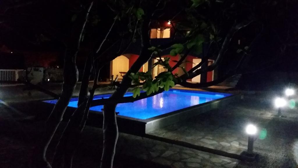 Apartamento House With Swimming Pool Blue Diamond Povljana Habitación foto