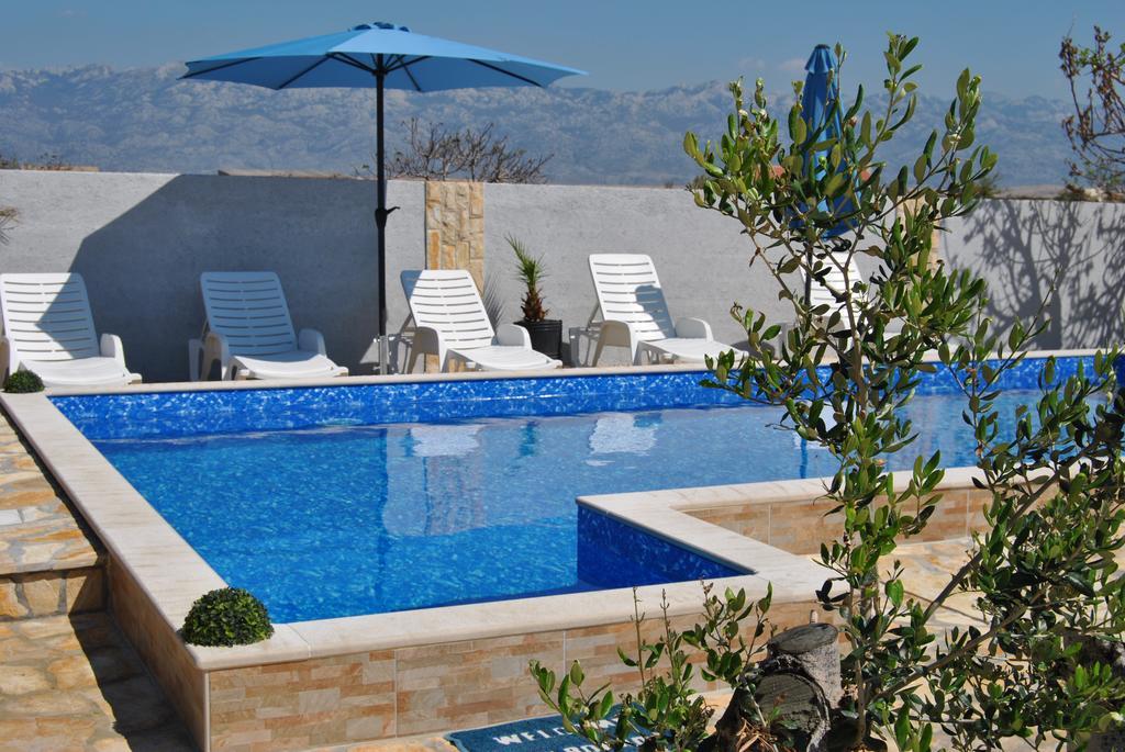 Apartamento House With Swimming Pool Blue Diamond Povljana Exterior foto